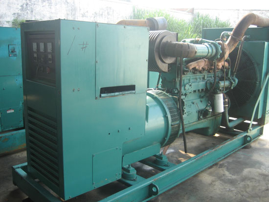 安庆租赁发电机- 发电机碳刷磨损的原因是什么