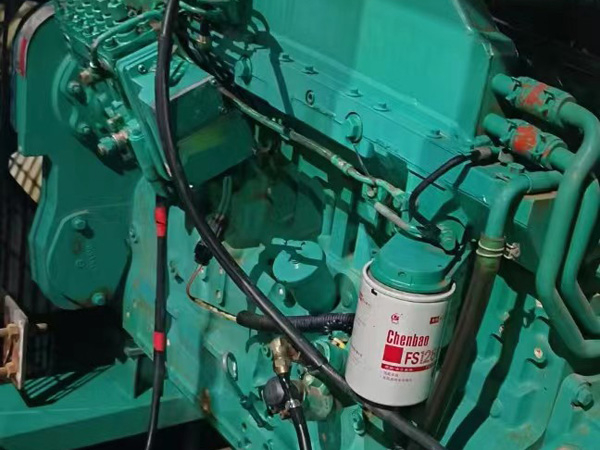 安庆如何确定新的发电机组控制系统是否与原系统兼容？