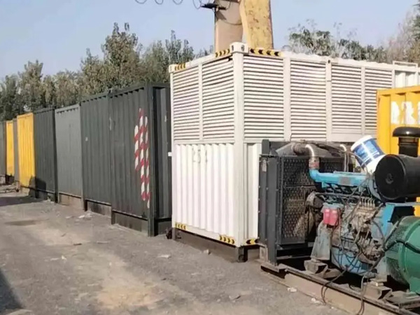 安庆200KW柴油发电机机组每小时油耗是多少？